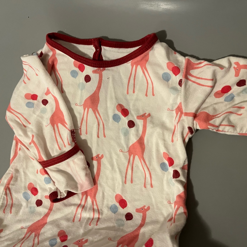 Kickee Pants giraffe gown 0-3 months